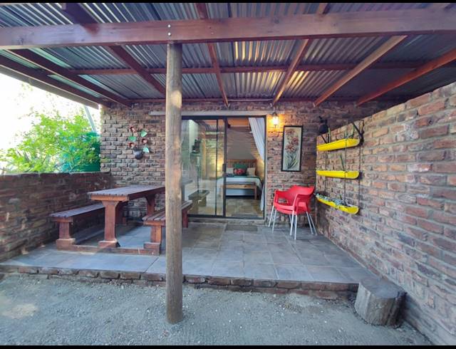 6 BEDROOM HOUSE FOR SALE IN NIEU BETHESDA